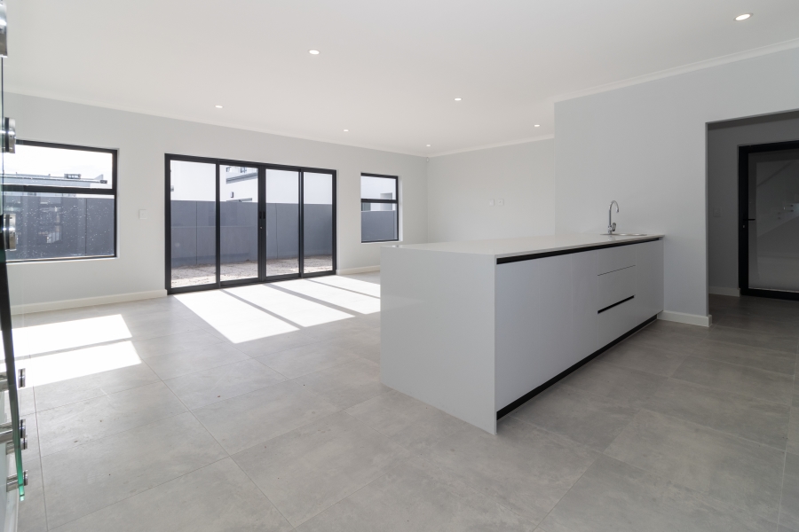 3 Bedroom Property for Sale in Sandown Western Cape